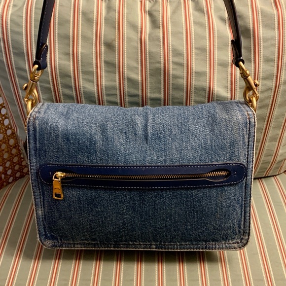 Soft Chain Tabby in Denim - Picture 6 of 15